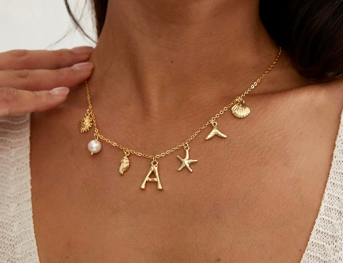 Collier pendentif lettre coquillage plage en acier inoxydable